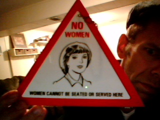 Day 28 – Sign from Saudi Arabia (Give)